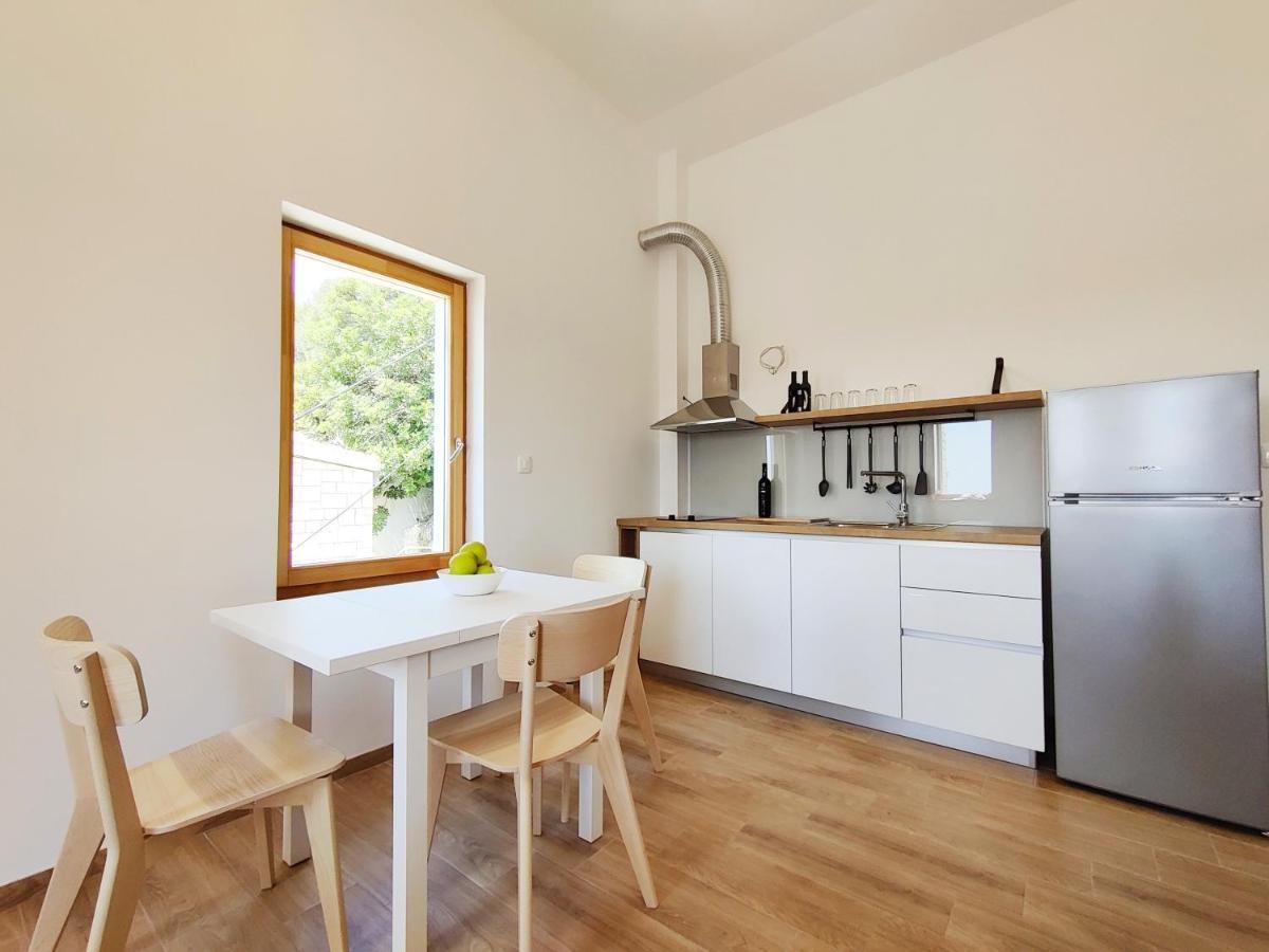 Brand New Apt W Balcony & Perfect Seaview At Center Đảo Hvar Ngoại thất bức ảnh