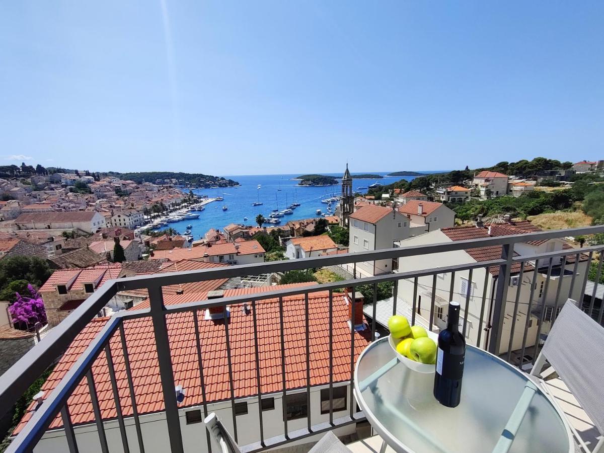 Brand New Apt W Balcony & Perfect Seaview At Center Đảo Hvar Ngoại thất bức ảnh