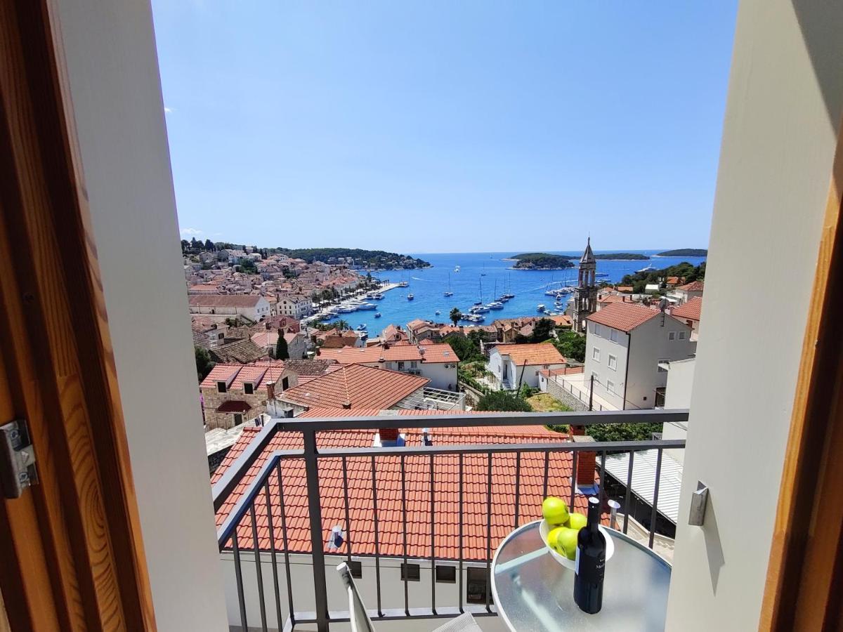 Brand New Apt W Balcony & Perfect Seaview At Center Đảo Hvar Ngoại thất bức ảnh