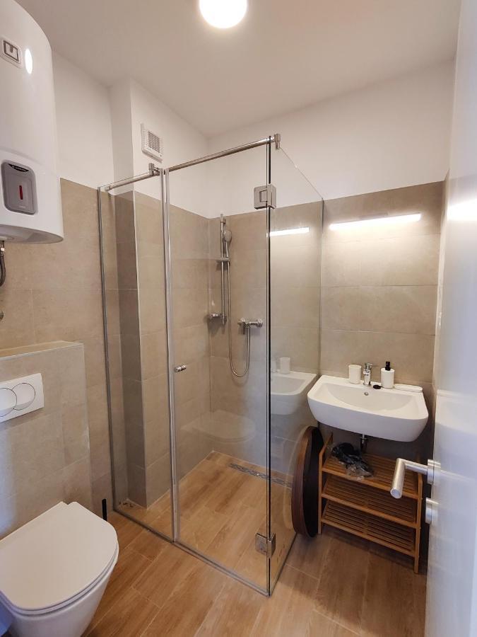 Brand New Apt W Balcony & Perfect Seaview At Center Đảo Hvar Ngoại thất bức ảnh
