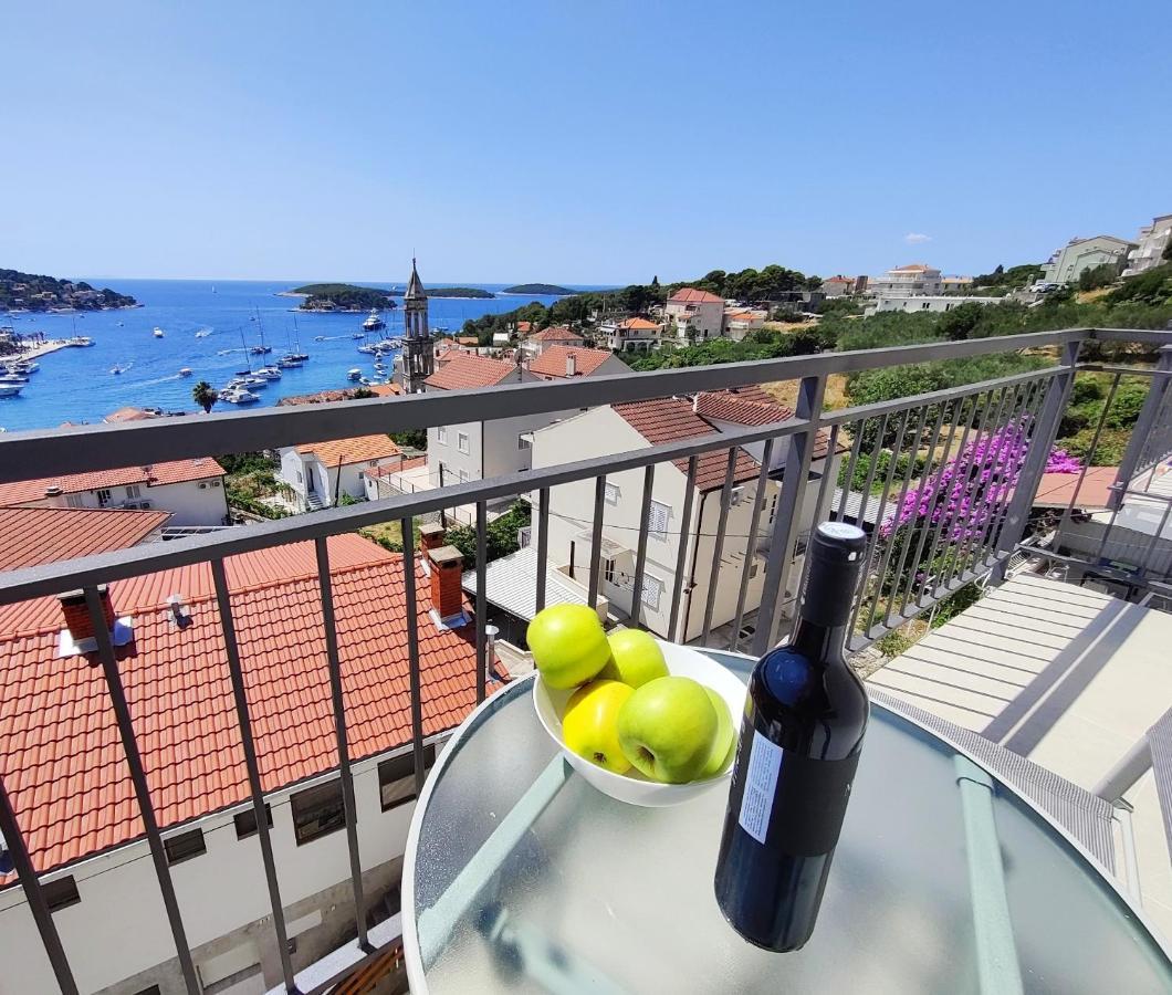 Brand New Apt W Balcony & Perfect Seaview At Center Đảo Hvar Ngoại thất bức ảnh