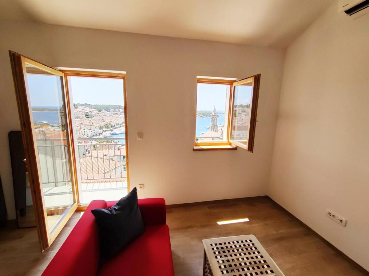 Brand New Apt W Balcony & Perfect Seaview At Center Đảo Hvar Ngoại thất bức ảnh