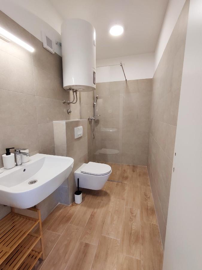Brand New Apt W Balcony & Perfect Seaview At Center Đảo Hvar Ngoại thất bức ảnh