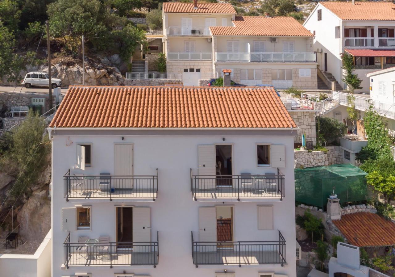 Brand New Apt W Balcony & Perfect Seaview At Center Đảo Hvar Ngoại thất bức ảnh