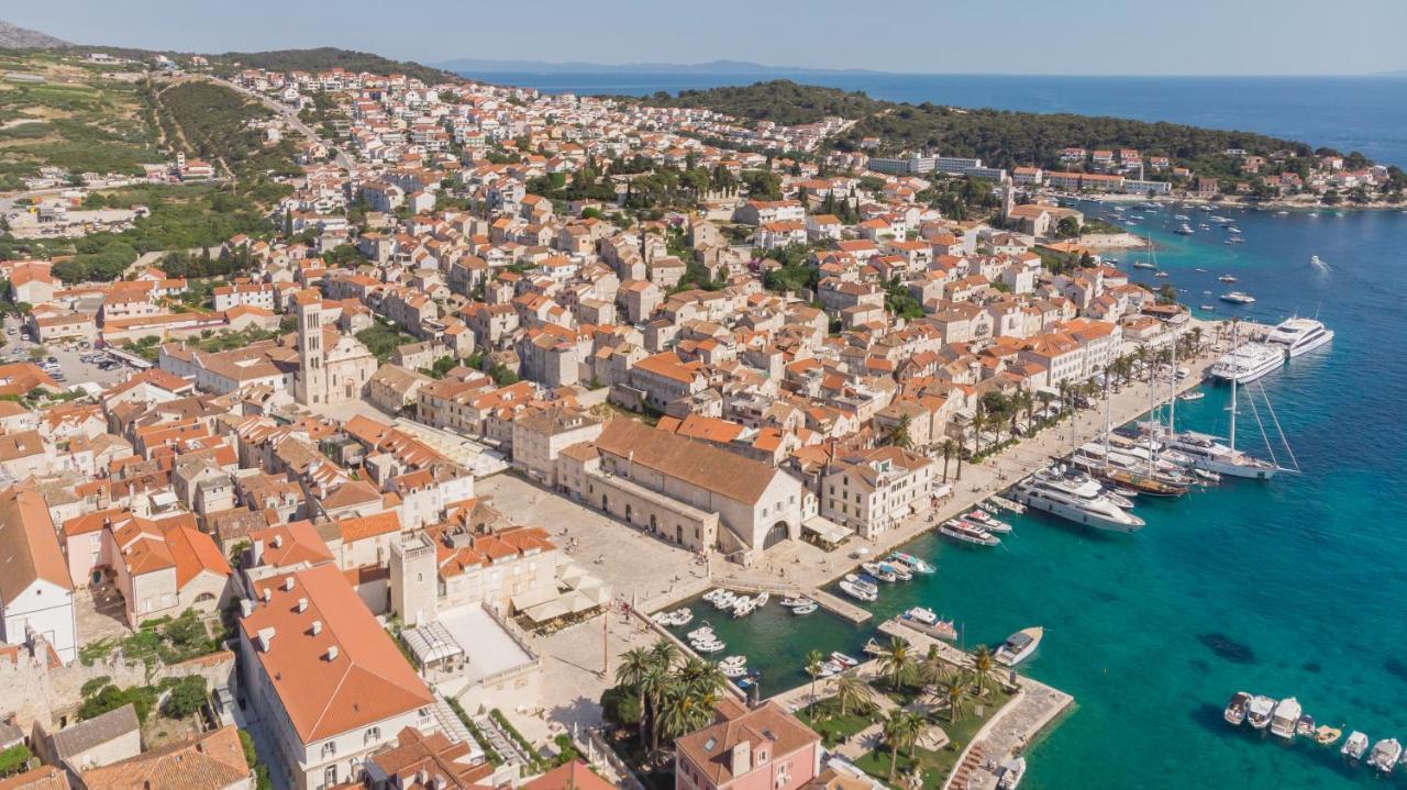 Brand New Apt W Balcony & Perfect Seaview At Center Đảo Hvar Ngoại thất bức ảnh